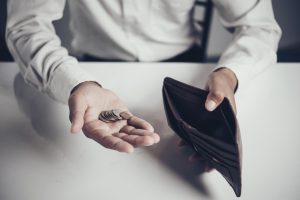 Strategie legali per ridurre i debiti senza rischi legali